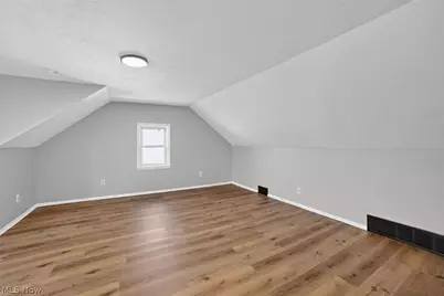 303 S Green Road, South Euclid, OH 44121 - Photo 21