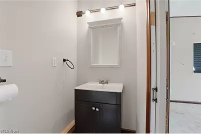 164 Bridge Street, Conneaut, OH 44030 - Photo 13