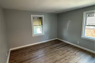 18413 Waterbury Ave, Maple Heights, OH 44137 - Photo 5