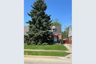 18413 Waterbury Avenue, Maple Heights, OH 44137 - Photo 1