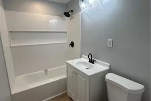 18413 Waterbury Ave, Maple Heights, OH 44137 - Photo 7