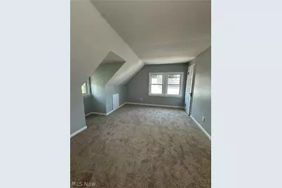 18413 Waterbury Avenue, Maple Heights, OH 44137 - Photo 11