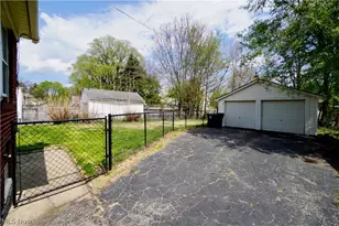 359 Patterson Ave, Akron, OH 44310 - Photo 5