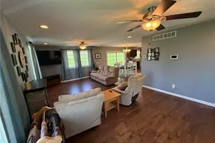 235 Briarwood Dr SE, New Philadelphia, OH 44663 - Photo 9