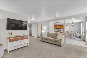 3719 Pheasants Walk, Brunswick, OH 44212 - Photo 9