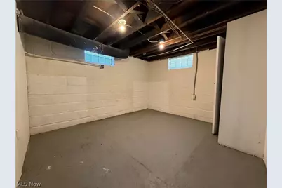 18505 Raymond Street, Maple Heights, OH 44137 - Photo 17