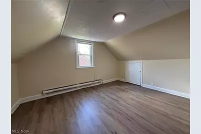 18505 Raymond Street, Maple Heights, OH 44137 - Photo 11