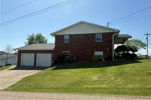 1451 Poplar Ave, Belpre, OH 45714 - Photo 3