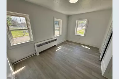 240 W Main Street, Washingtonville, OH 44490 - Photo 9