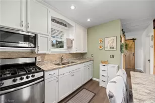 1092 Cooper Foster Park Rd, Lorain, OH 44053 - Photo 9