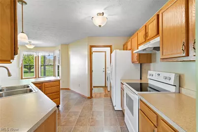 3008 Mount Pleasant Street NW, North Canton, OH 44720 - Photo 13