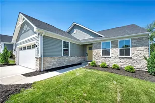 3758 Bradley Rd, Norton, OH 44202 - Photo 3