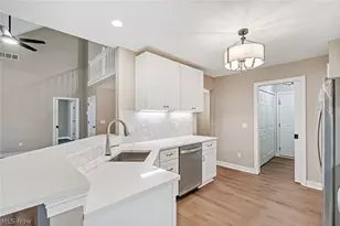 90 Lake Pointe Cir, Canfield, OH 44406 - Photo 19