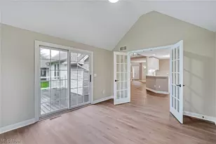 90 Lake Pointe Cir, Canfield, OH 44406 - Photo 17