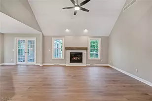 90 Lake Pointe Cir, Canfield, OH 44406 - Photo 11