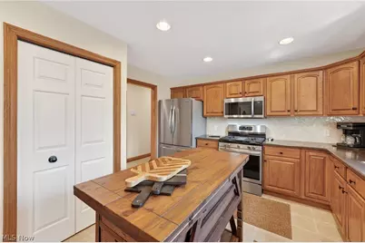5503 Pheasants Walk Drive, North Olmsted, OH 44070 - Photo 11