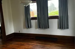 75 N Crawford St, Millersburg, OH 44654 - Photo 11