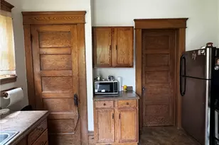 75 N Crawford St, Millersburg, OH 44654 - Photo 7