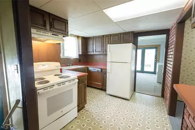 518 Hoover Place SE, Hartville, OH 44632 - Photo 7