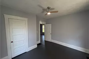 347 11th St, Elyria, OH 44035 - Photo 13
