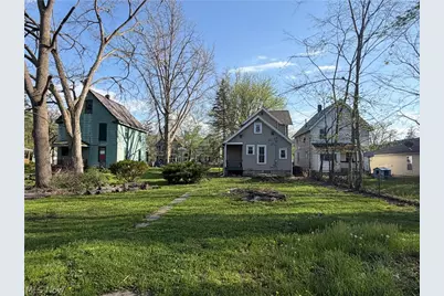 347 11th Street, Elyria, OH 44035 - Photo 5