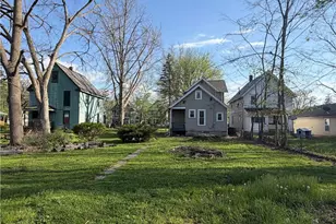 347 11th St, Elyria, OH 44035 - Photo 5