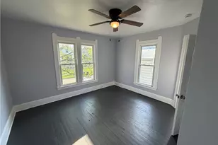 347 11th St, Elyria, OH 44035 - Photo 15