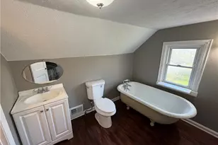 347 11th St, Elyria, OH 44035 - Photo 11