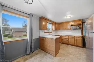 1814 Demington Ave NW, Canton, OH 44708 - Photo 3