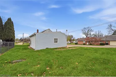 1814 Demington Avenue NW, Canton, OH 44708 - Photo 41