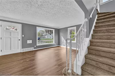 612 North Street, Brooklyn Heights, OH 44131 - Photo 11