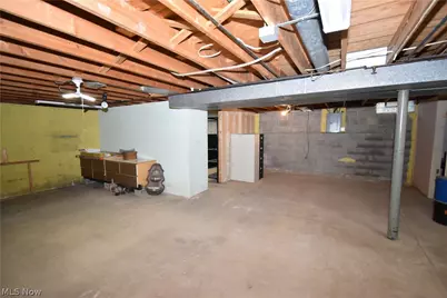 24354 S Oxford Oval, North Olmsted, OH 44070 - Photo 31