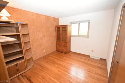 24354 S Oxford Oval, North Olmsted, OH 44070 - Photo 17