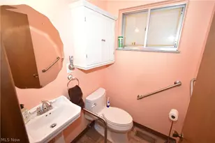 24354 S Oxford Oval, North Olmsted, OH 44070 - Photo 27