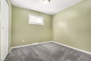 405 Baldwin Rd, Akron, OH 44312 - Photo 17