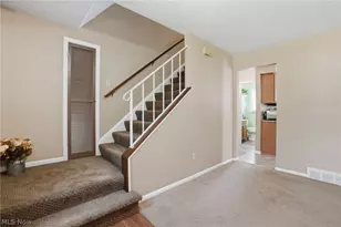 1876 Laurel Dr, Twinsburg, OH 44087 - Photo 5