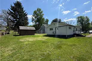 624 Cemetery St, Coshocton, OH 43812 - Photo 15