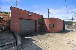 944 Commerce St, Wellsburg, WV 26070 - Photo 3