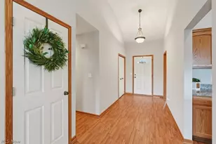 12786 Heritage Trl, North Royalton, OH 44133 - Photo 9