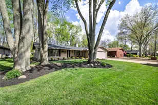 10815 Gate Post, Strongsville, OH 44149 - Photo 3
