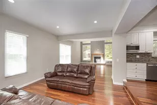 9338 Liberty Rd, Twinsburg, OH 44087 - Photo 11
