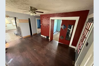 22553 Ivan Avenue, Euclid, OH 44123 - Photo 7