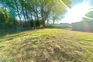720 57th St, Vienna, WV 26105 - Photo 35