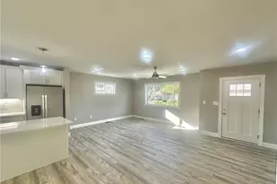720 57th St, Vienna, WV 26105 - Photo 3
