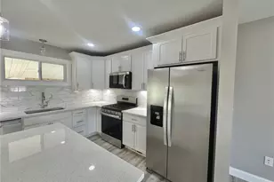 720 57th St, Vienna, WV 26105 - Photo 5