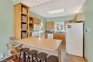 2059 15th St, Cuyahoga Falls, OH 44223 - Photo 11