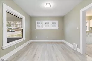 1024 N Howard St, Akron, OH 44310 - Photo 7
