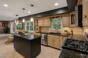 106 Lethbridge Cir, Akron, OH 44321 - Photo 11
