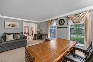 106 Lethbridge Cir, Akron, OH 44321 - Photo 5
