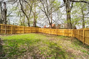 130 Roslyn Dr, Youngstown, OH 44505 - Photo 11